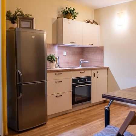 Cozy Suite With Inner Yard فيلنيوس المظهر الخارجي الصورة